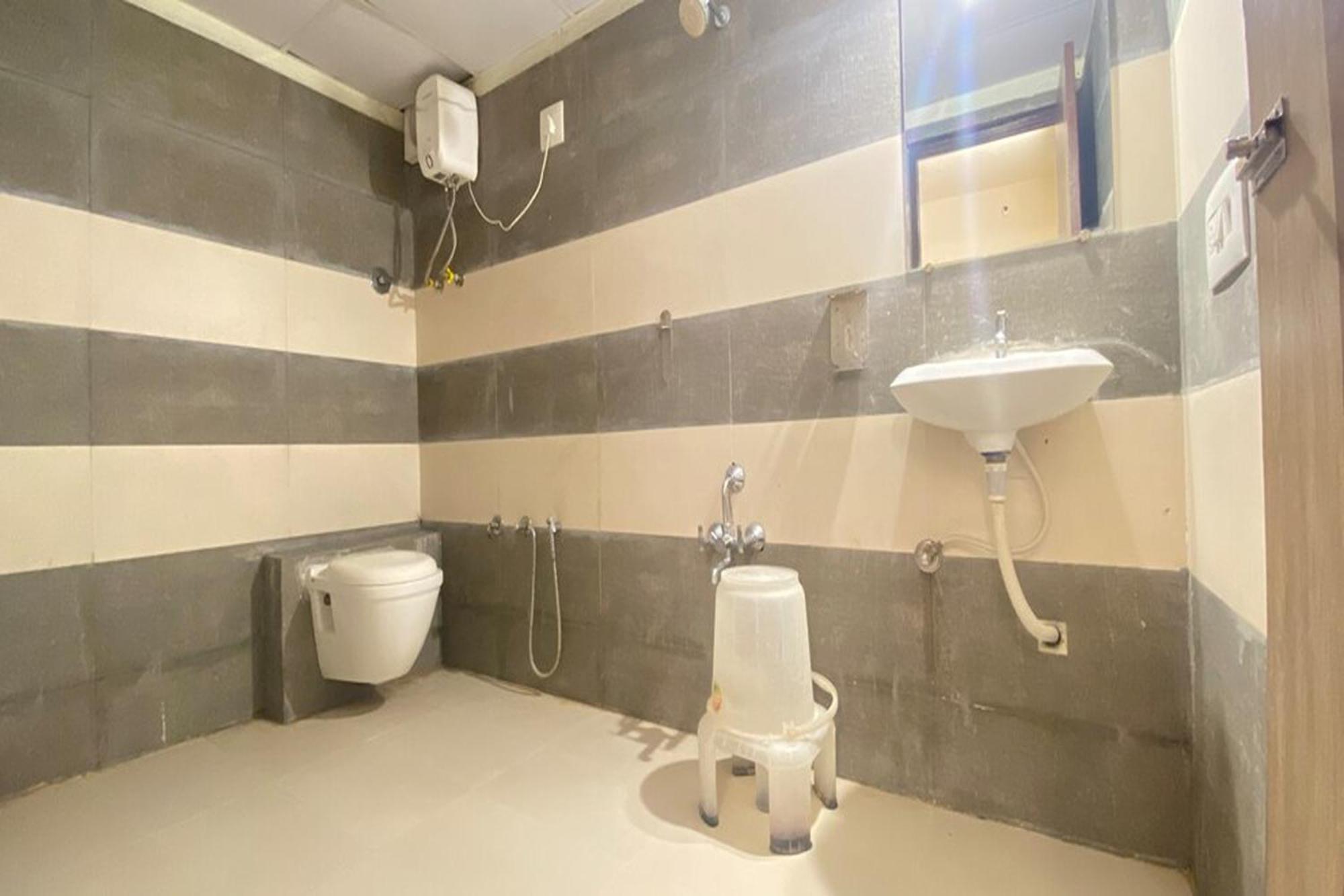 Hotel Kalyan Palace Batwa Екстер'єр фото